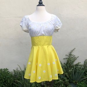 *DONATED* Adorable mini dress